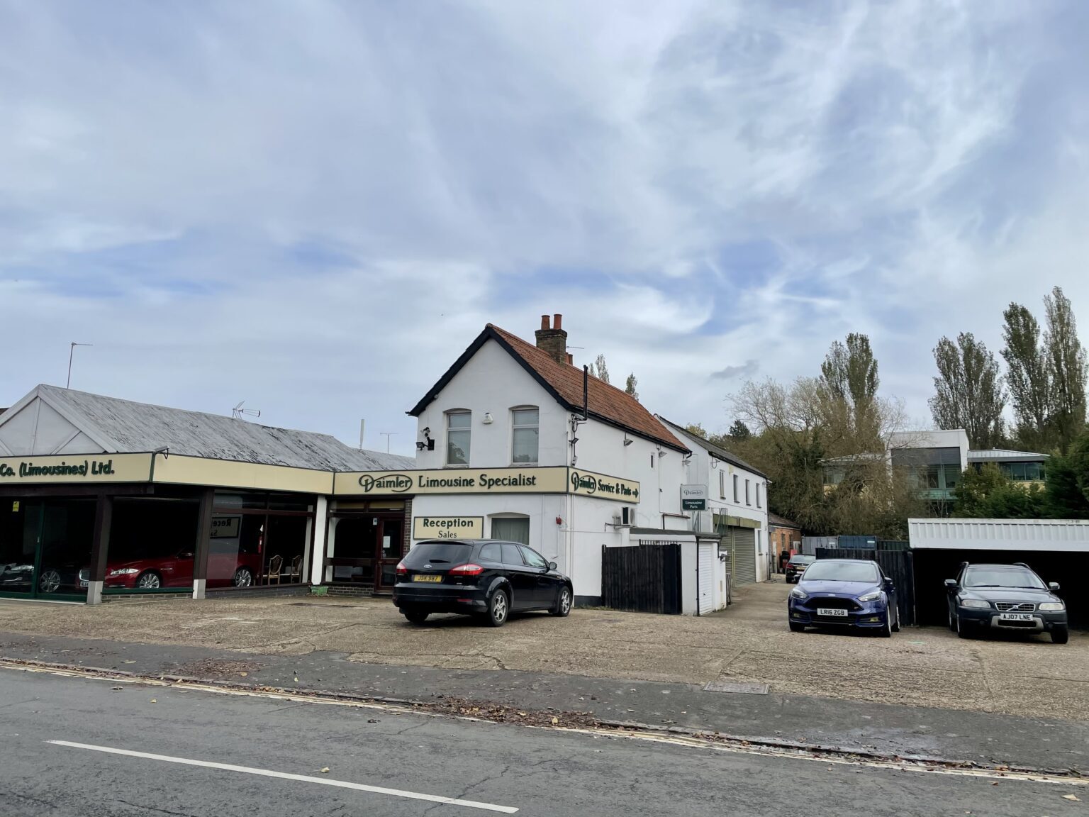COMMERCIAL FREEHOLD FOR SALE IN CHALFONT ST PETER Philip Marsh